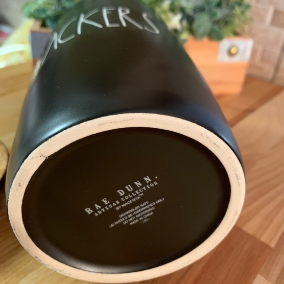 RAE DUNN “CRACKERS” LL CERAMIC WOODEN LID CANISTER - Picture 6 of 6